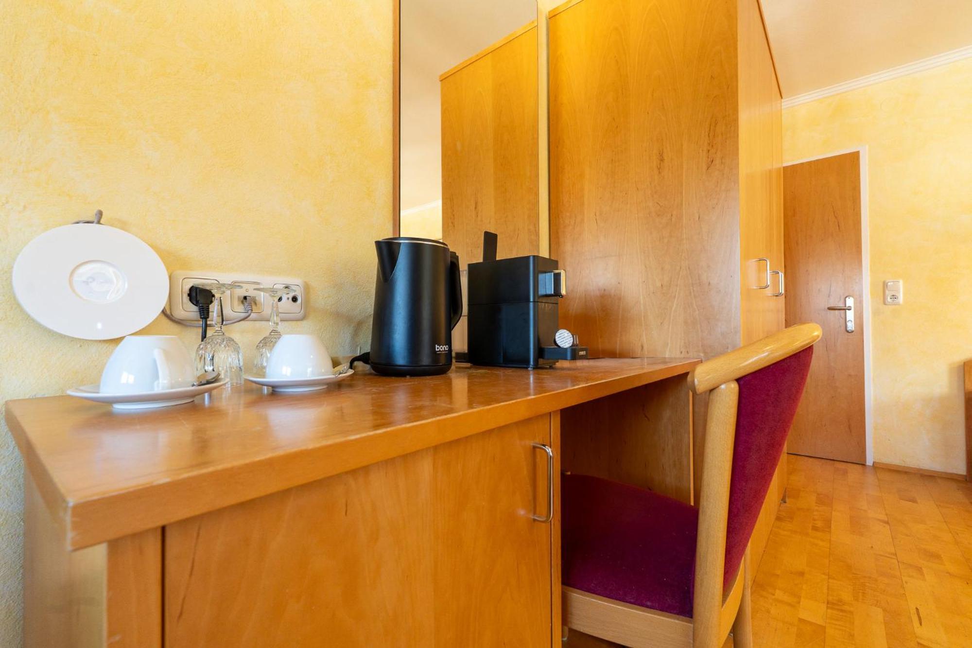 Whats-App Self-Check-In - Villa Maria Theresia Bad Goisern Room photo